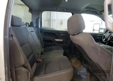 2015 Chevrolet Silverado K2500 Heavy Duty Lt z USA, uszkodzony, nr VIN 1GC1KVEG0FF632116